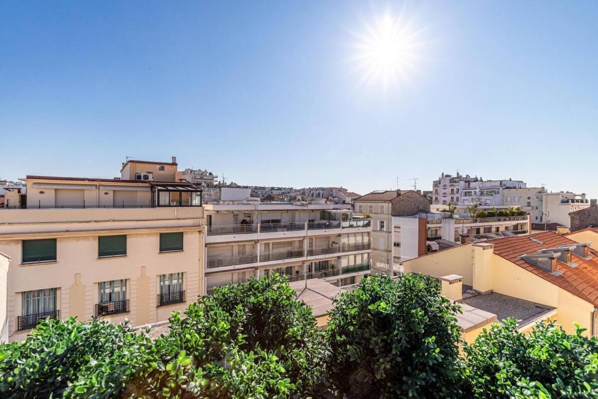 Beautiful 4 Bedrooms, Terrace, Appartement *