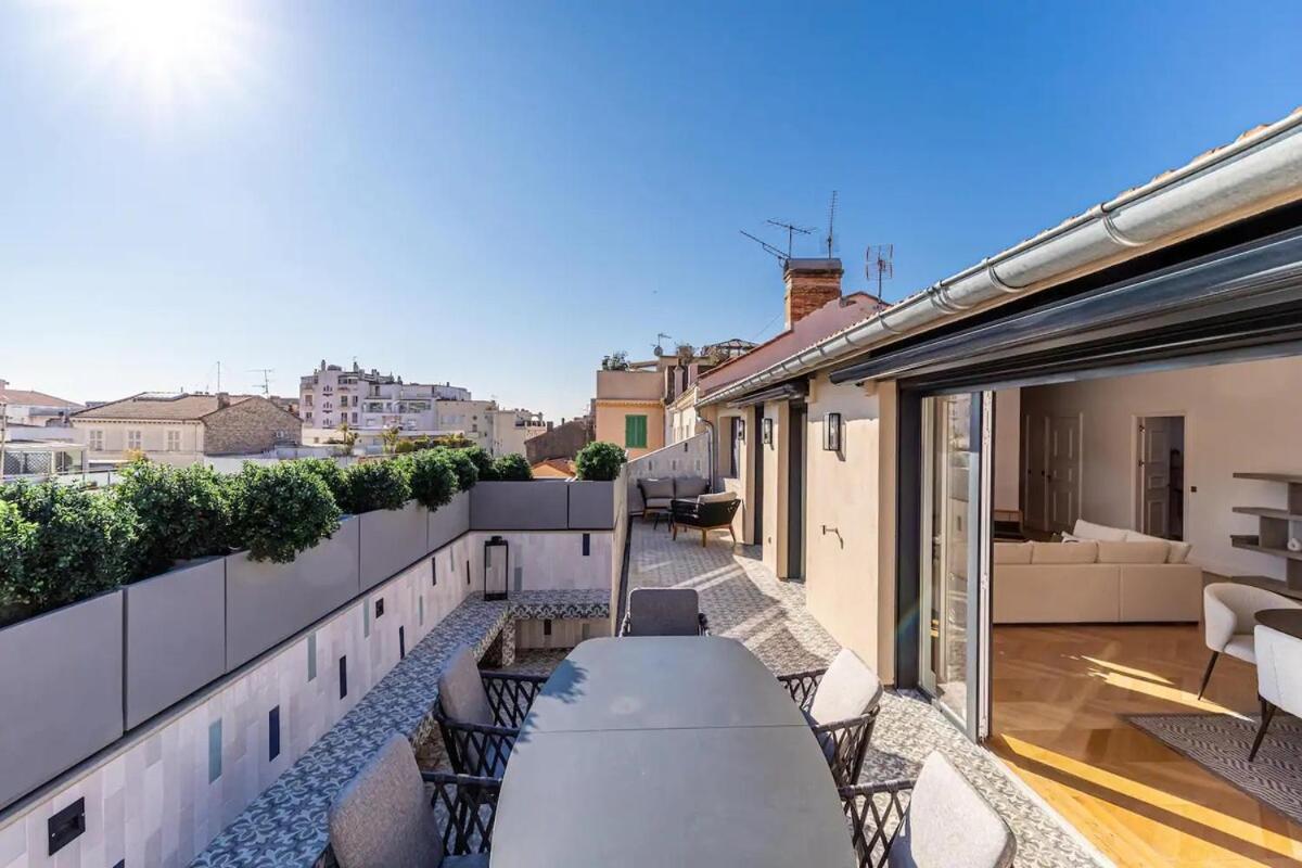 Beautiful 4 Bedrooms, Terrace,