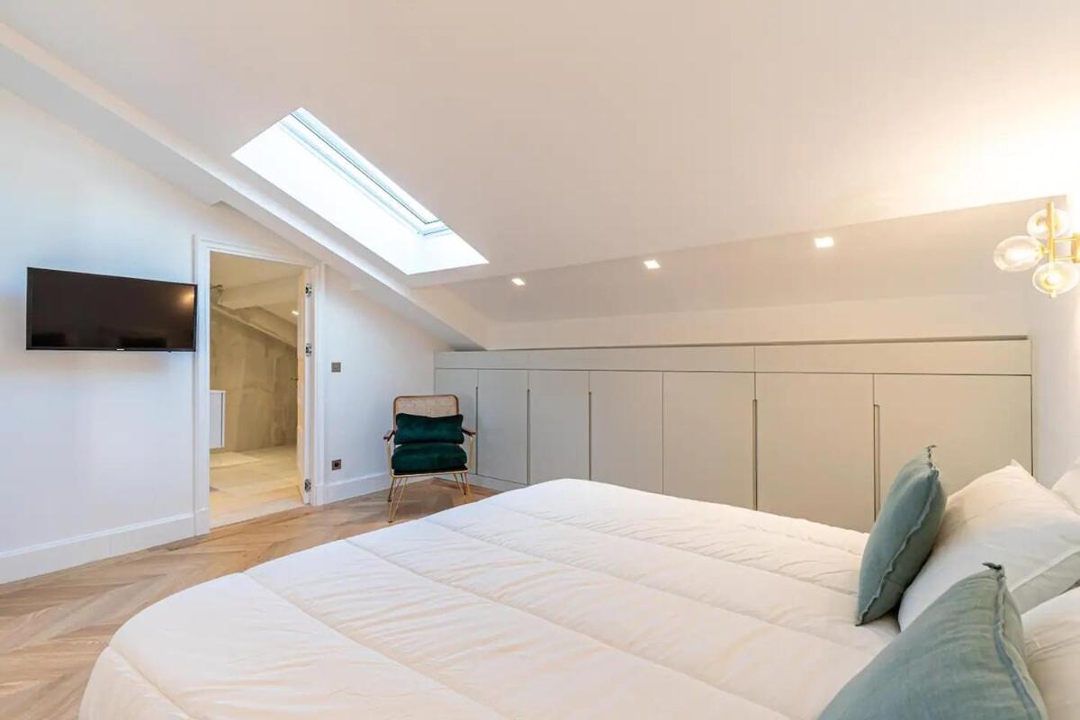 Beautiful 4 Bedrooms, Terrace, *