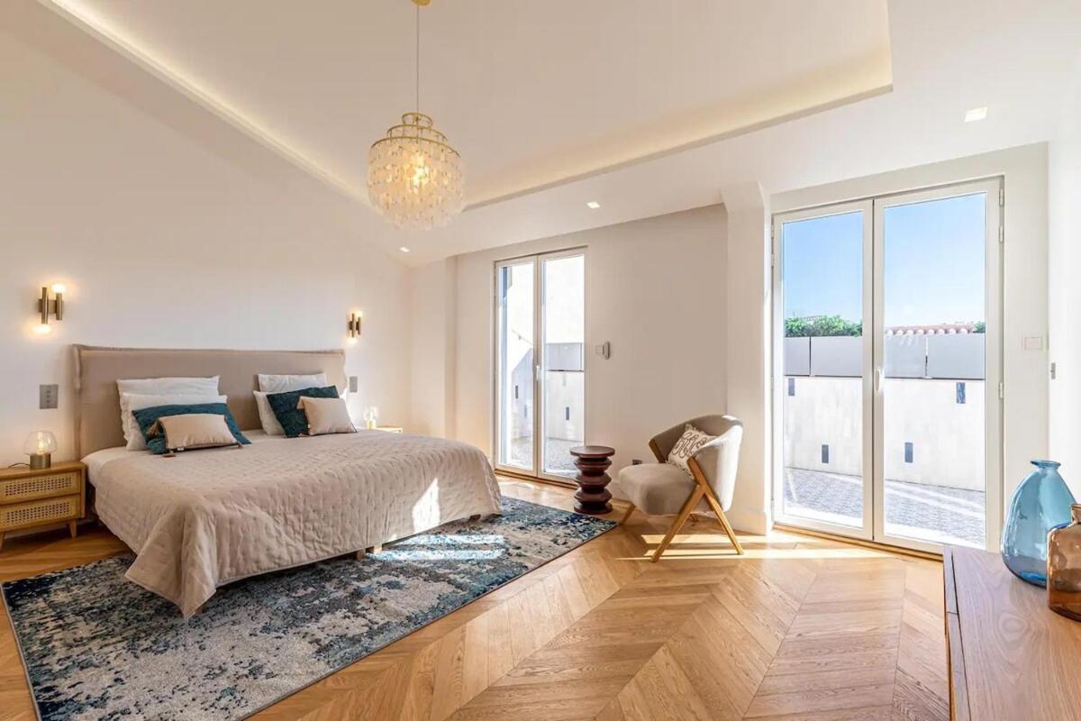 Beautiful 4 Bedrooms, Terrace, Apartment Cannes