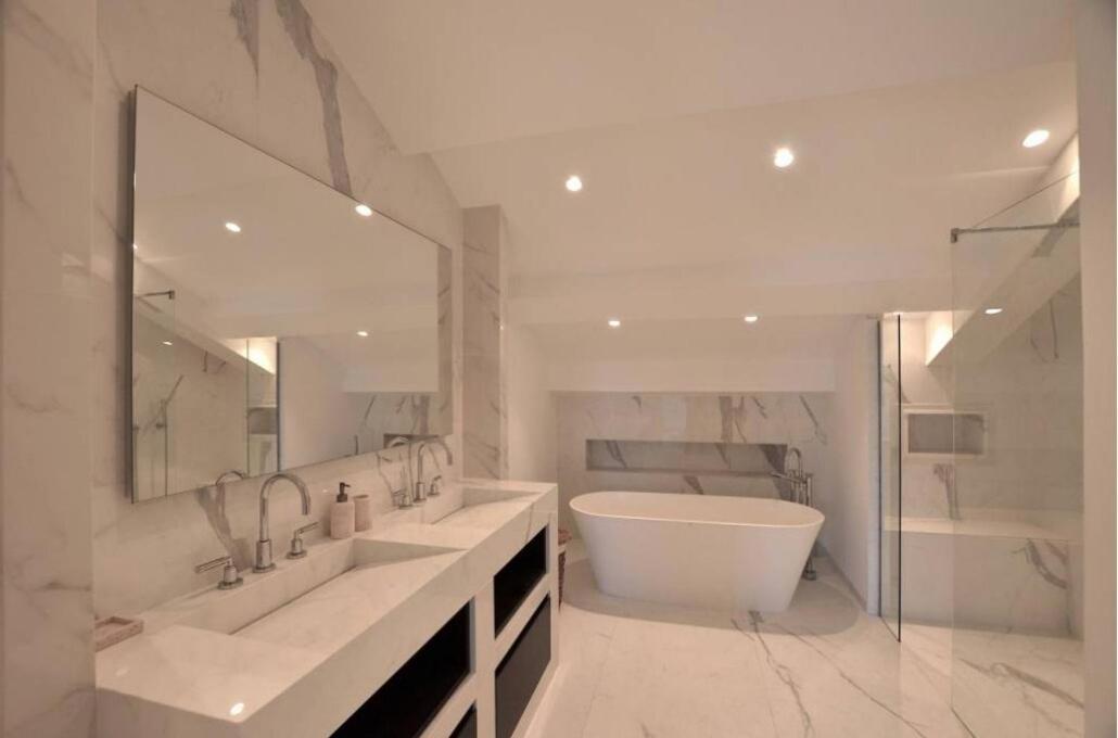 Beautiful 4 Bedrooms, Terrace, Cannes